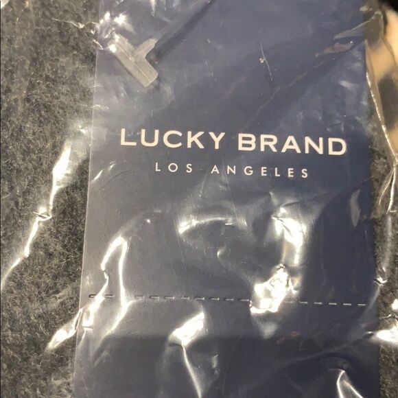 Lucky Brand Solid Brushed Scarf Grey Tassels NWT - Picture 3 of 4